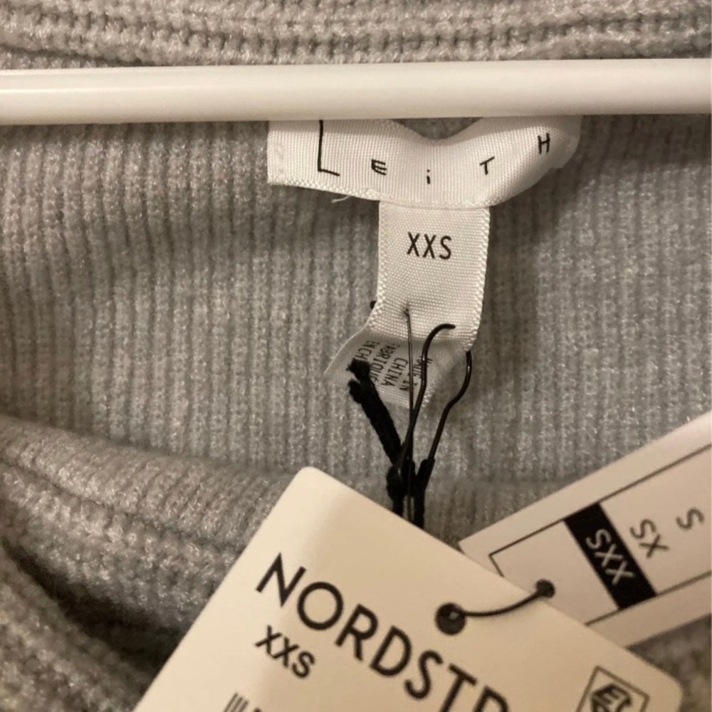 Sweater - Picture 3 of 3